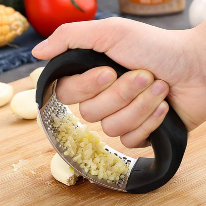 Manual Portable Garlic Crusher (1 Pc)